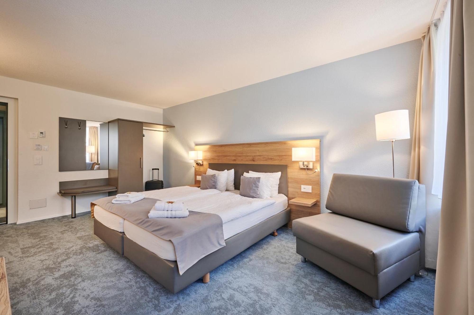 Aparthotel Krone - Self Check-In Unterseen Zewnętrze zdjęcie