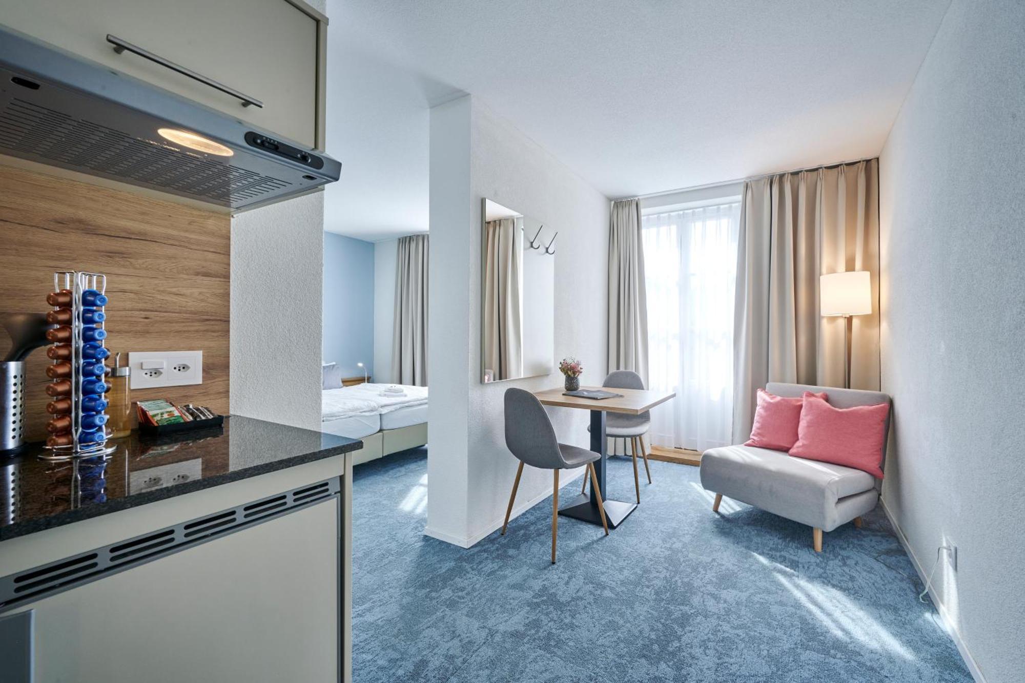 Aparthotel Krone - Self Check-In Unterseen Zewnętrze zdjęcie