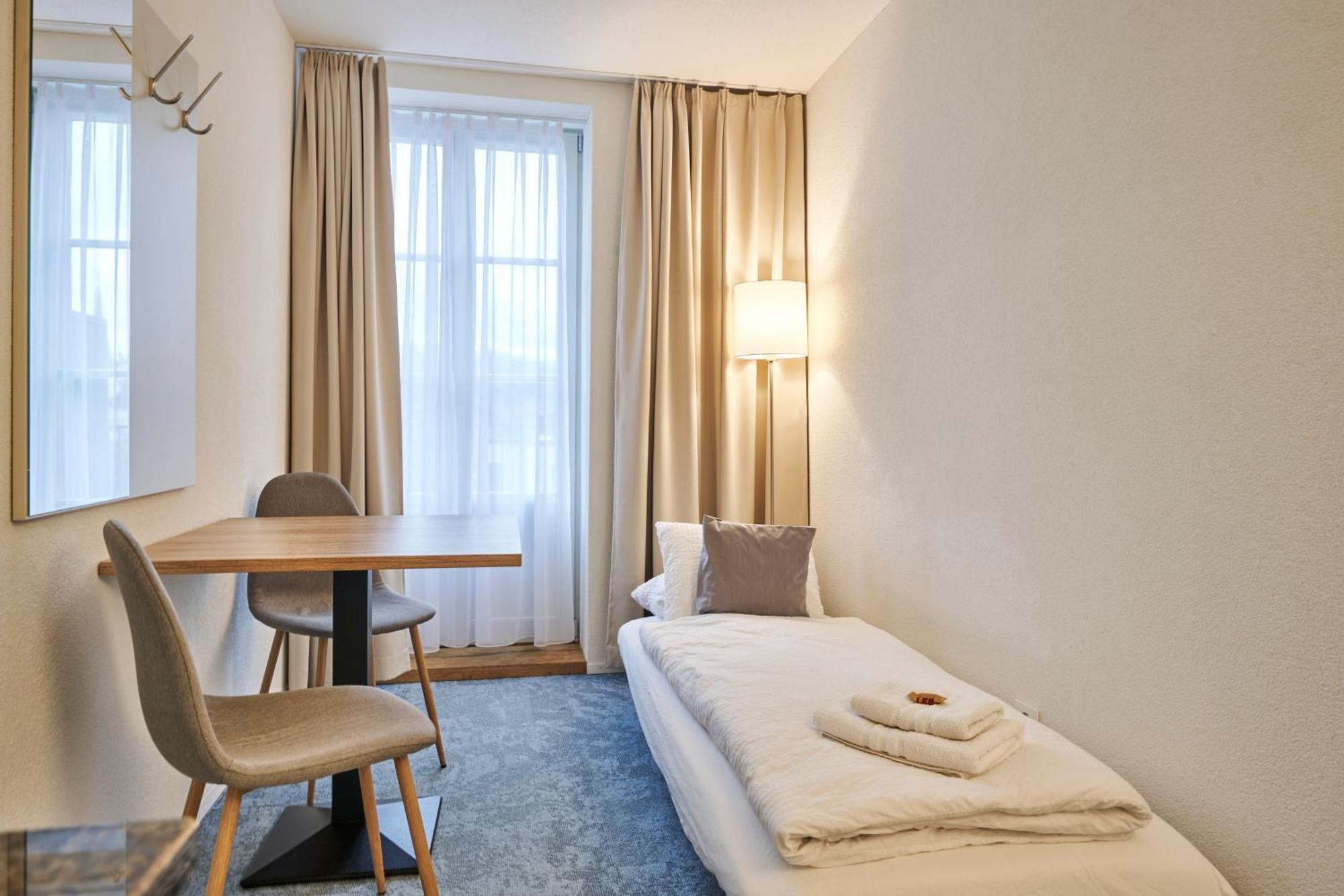 Aparthotel Krone - Self Check-In Unterseen Zewnętrze zdjęcie