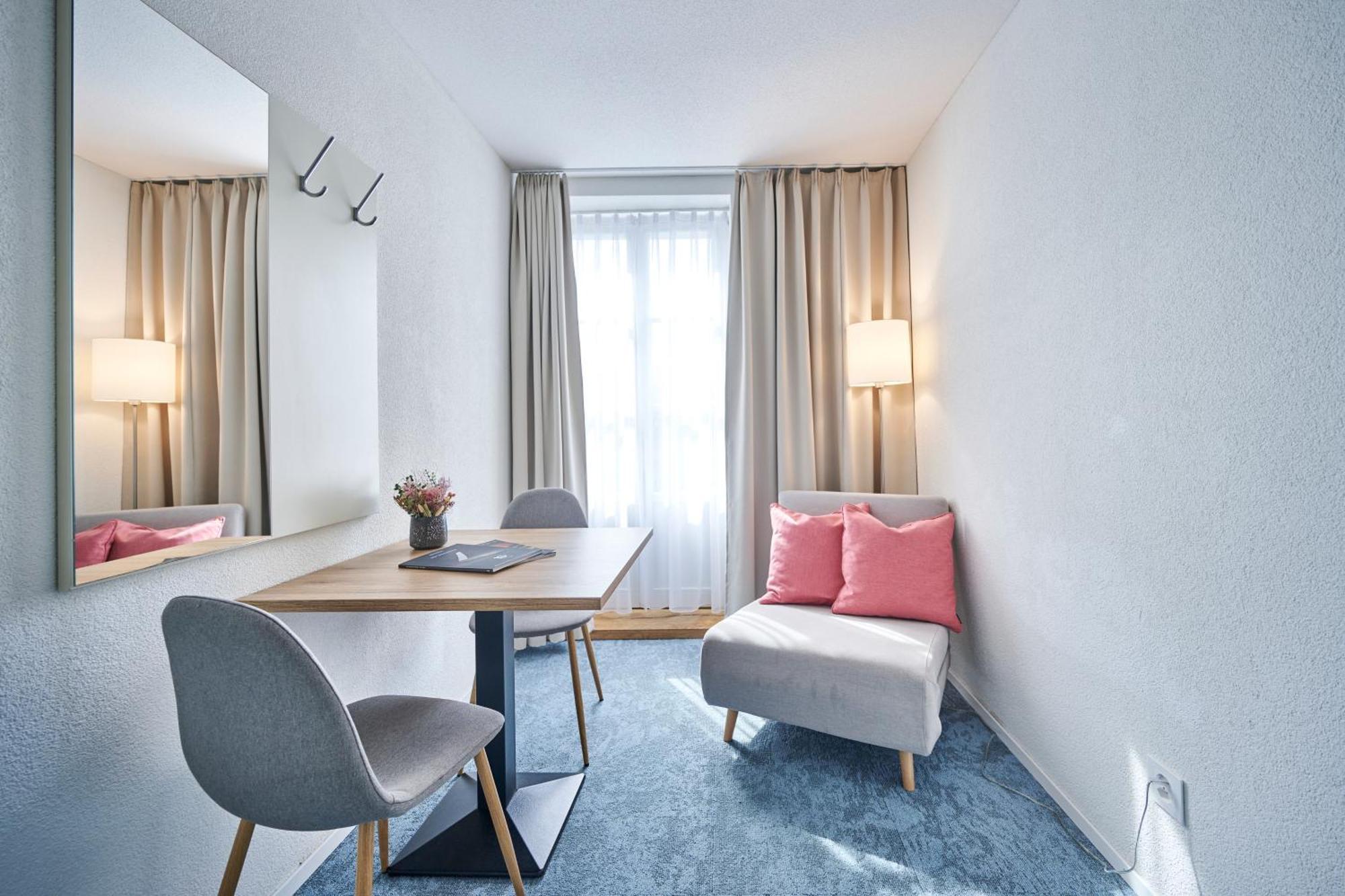 Aparthotel Krone - Self Check-In Unterseen Zewnętrze zdjęcie